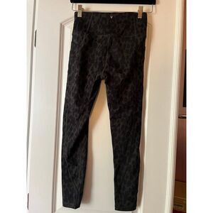 PINK by Victorias Secret pocket leggings